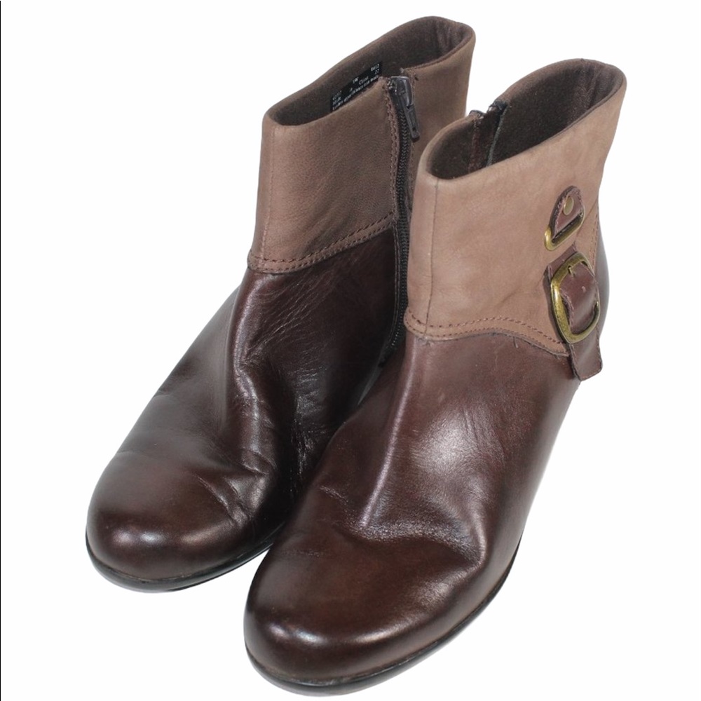 CLARKS Brown Two Tone Leather Ankle Boots 8W